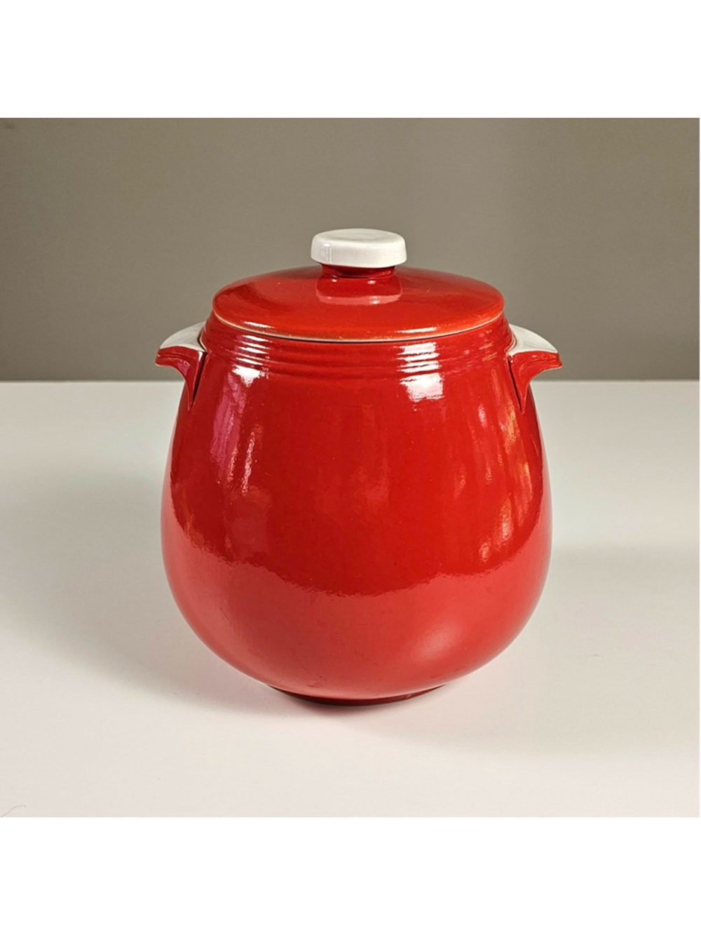 Vintage Hall China PERT Bean Pot Cookie Jar Chinese Red White Knob Lid MINT